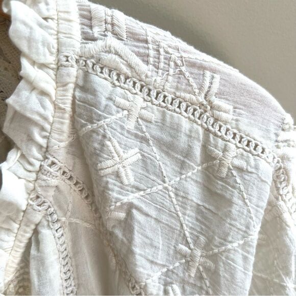 Shyanne White Ruffled Tie Front Blouse - Picture 4 of 10